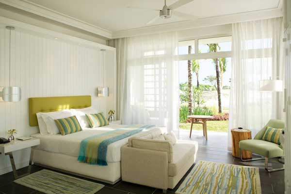 grönt sovrum i minimalistisk stil