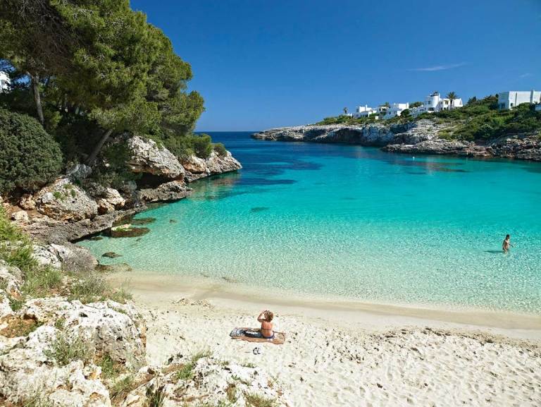 Semester på Mallorcas strand sommarsol