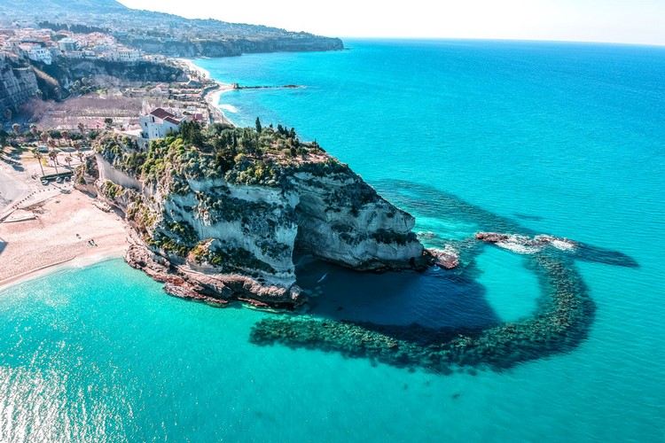 Pizzo Calabria tipsar semester i Italien vid havet