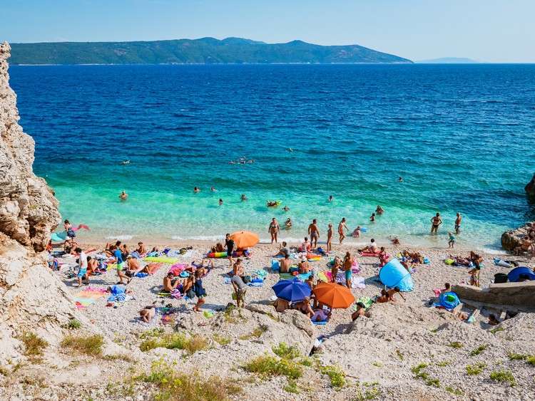 Strandsemester med familjen 2021 Semester i Kroatien vid havet