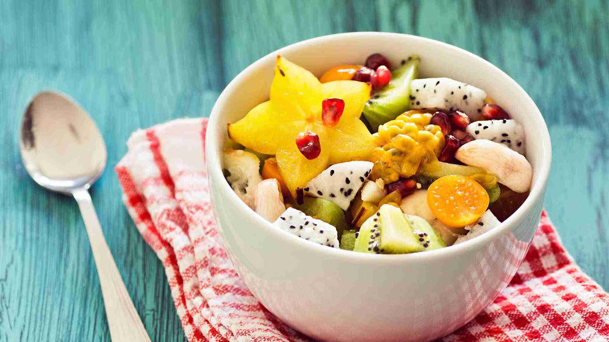 Veganfrukostrecept Fruktsallad Exotisk Cashew Dragon Dragon Kiwi Hälsosam viktminskning