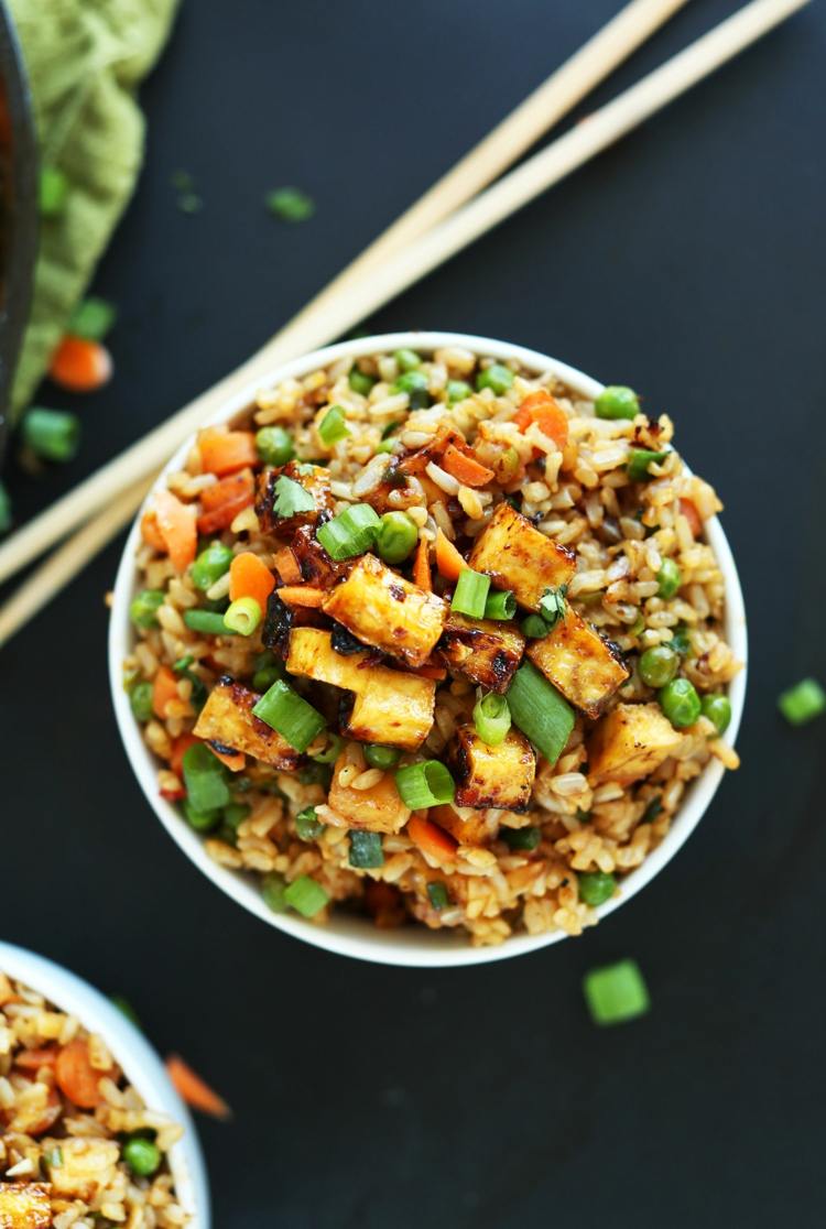 Grönsaksstekt ris-vegan-recept-ärt-tofu
