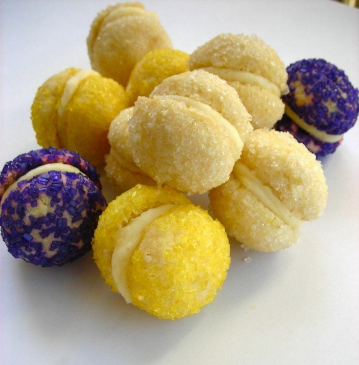 Citron-nötformade kex-med-fyllning