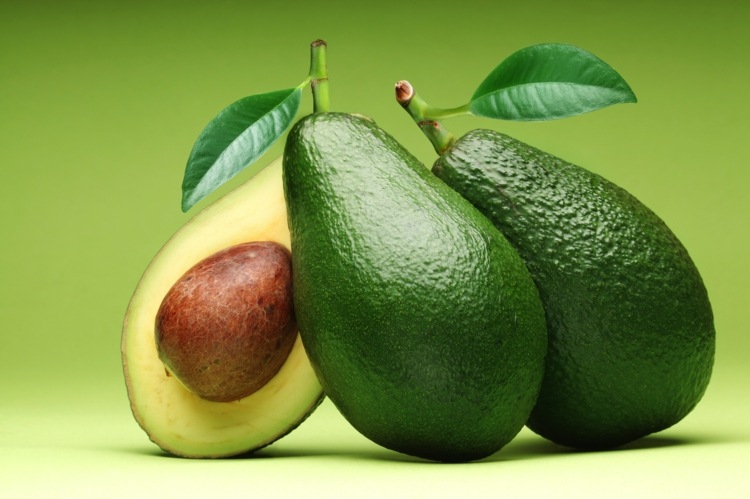 veganreceptidé för gröt med spelt avokadokärna blaettergrönsaker
