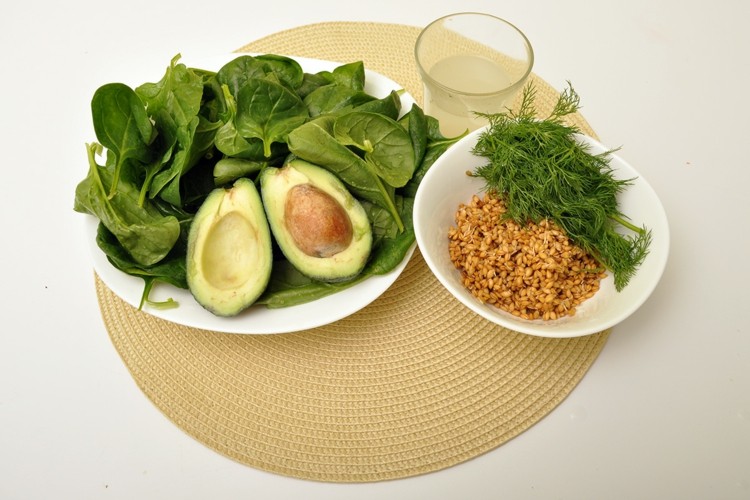 veganska såser recept spenat spelt avokado dill örtsaft