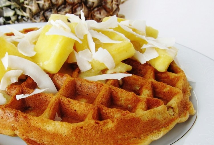 vegan-våfflor-pina-colada-sirap-kokosflingor