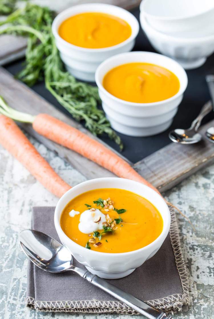 vegetariska vårrecept morötter ingefära soppa leceker