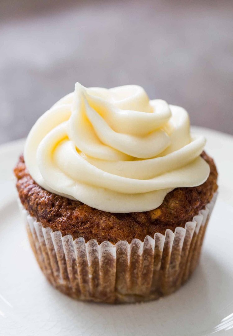 vegetariska vårrecept morotmuffins cupcake cream