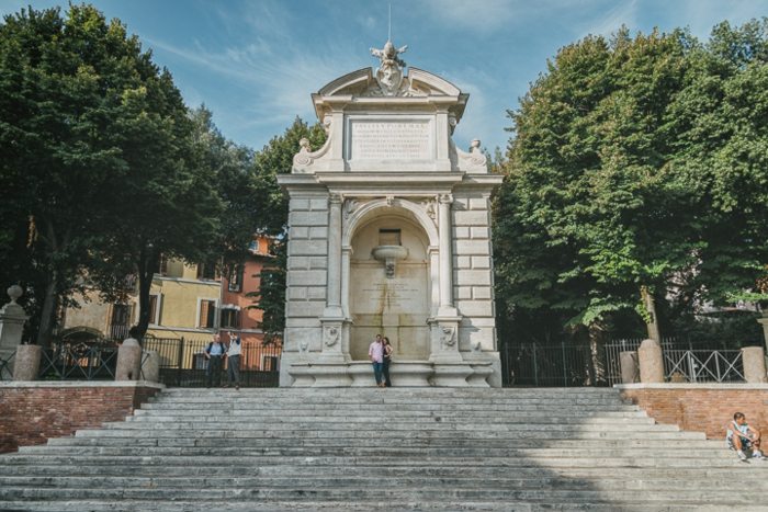Rom monument trappor solsken foto engagemang bilder