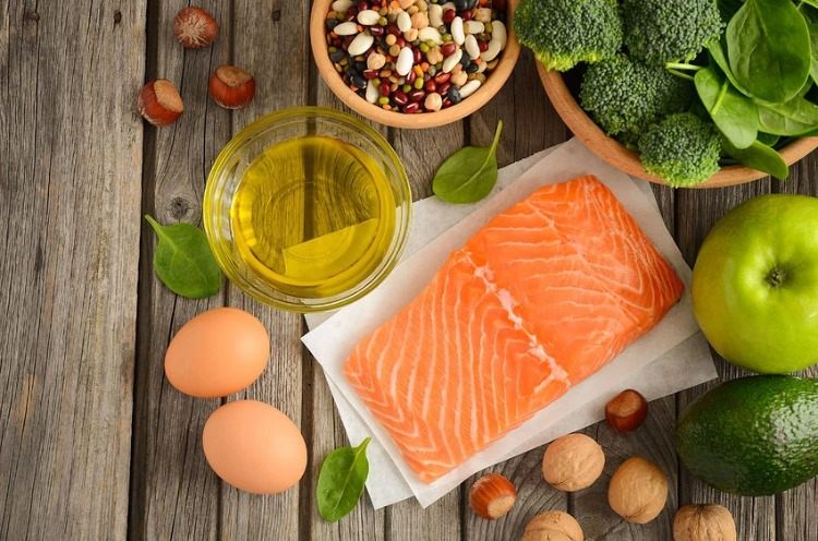 laxavokadoägg baljväxter och broccoli rik på pantotensyra med vitamin B5 -brist