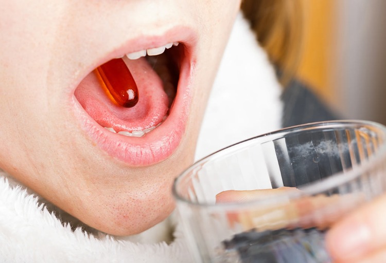 ta vitamin b5 action kapsel som kosttillskott med vatten
