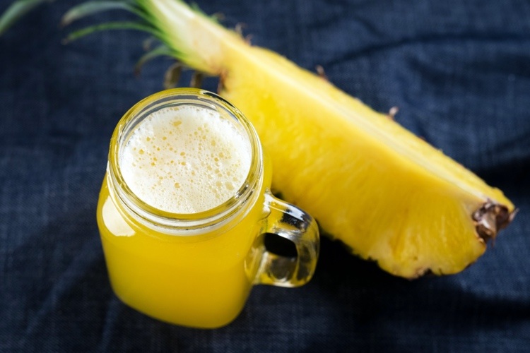 livsmedel som innehåller mycket c -vitamin ananas