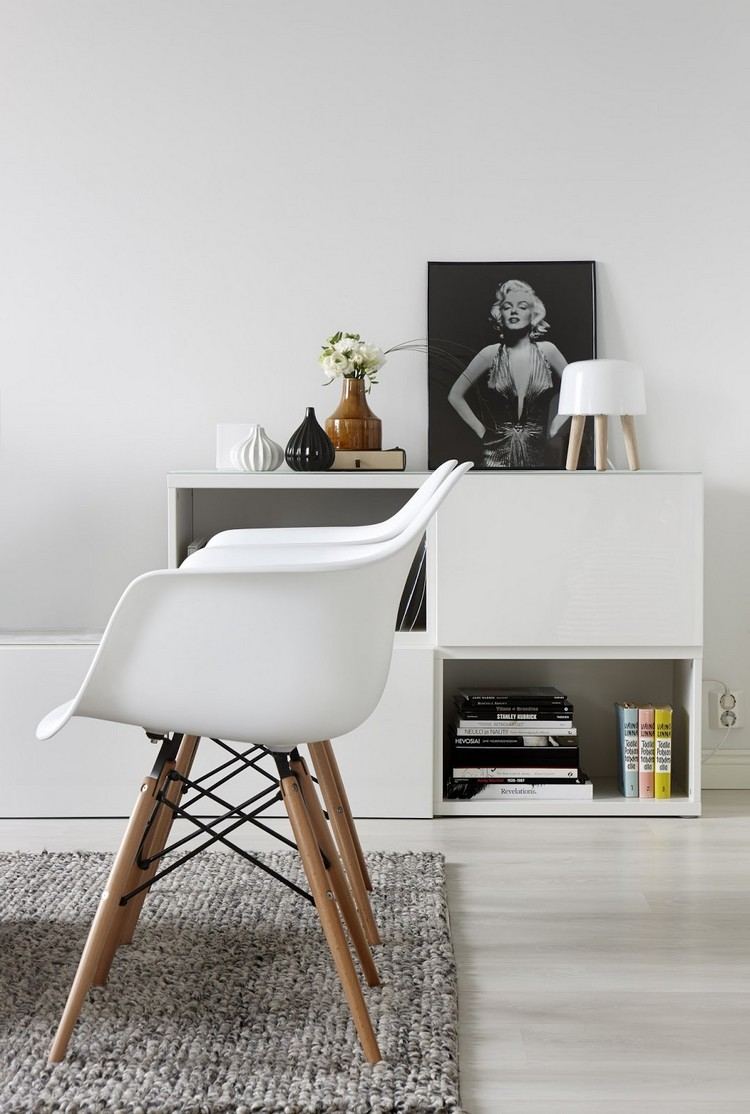 Vitra stolar designklassiker-vit-eames-plast-fåtölj-träben