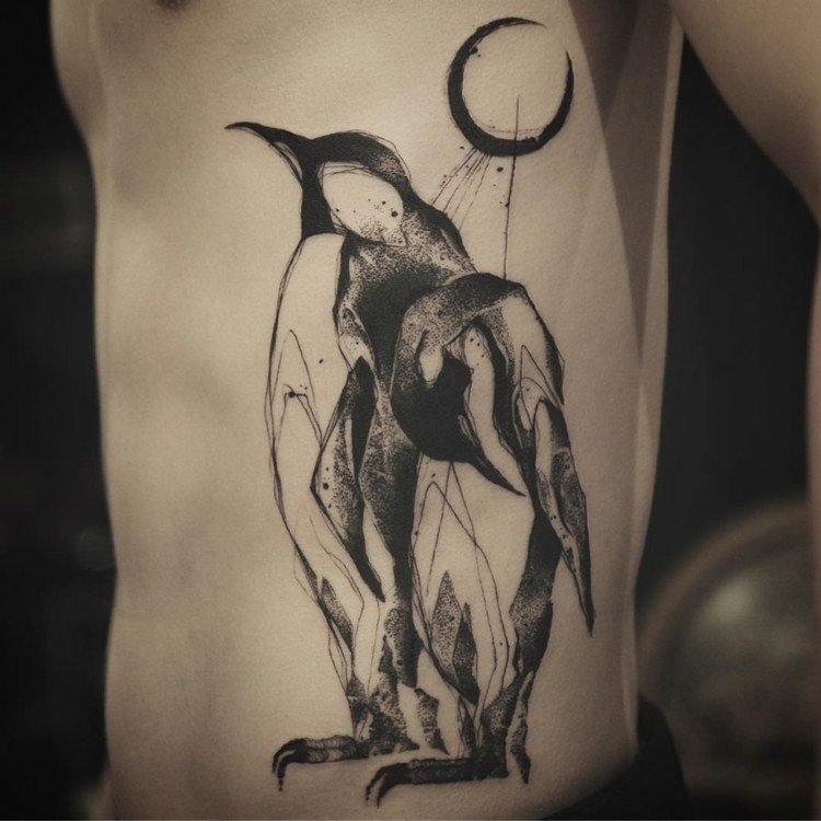Pingviner tatuering med halvmåne