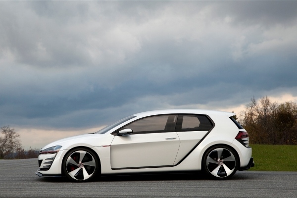 2014 modeller Volkswagen kolfiber ny design R-Evo sidovy