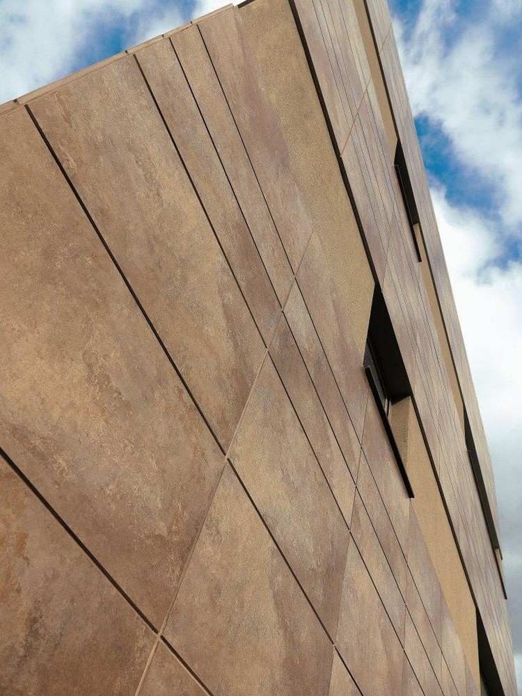 ventilerad-fasad-system-keramiska-kakel-sten-look