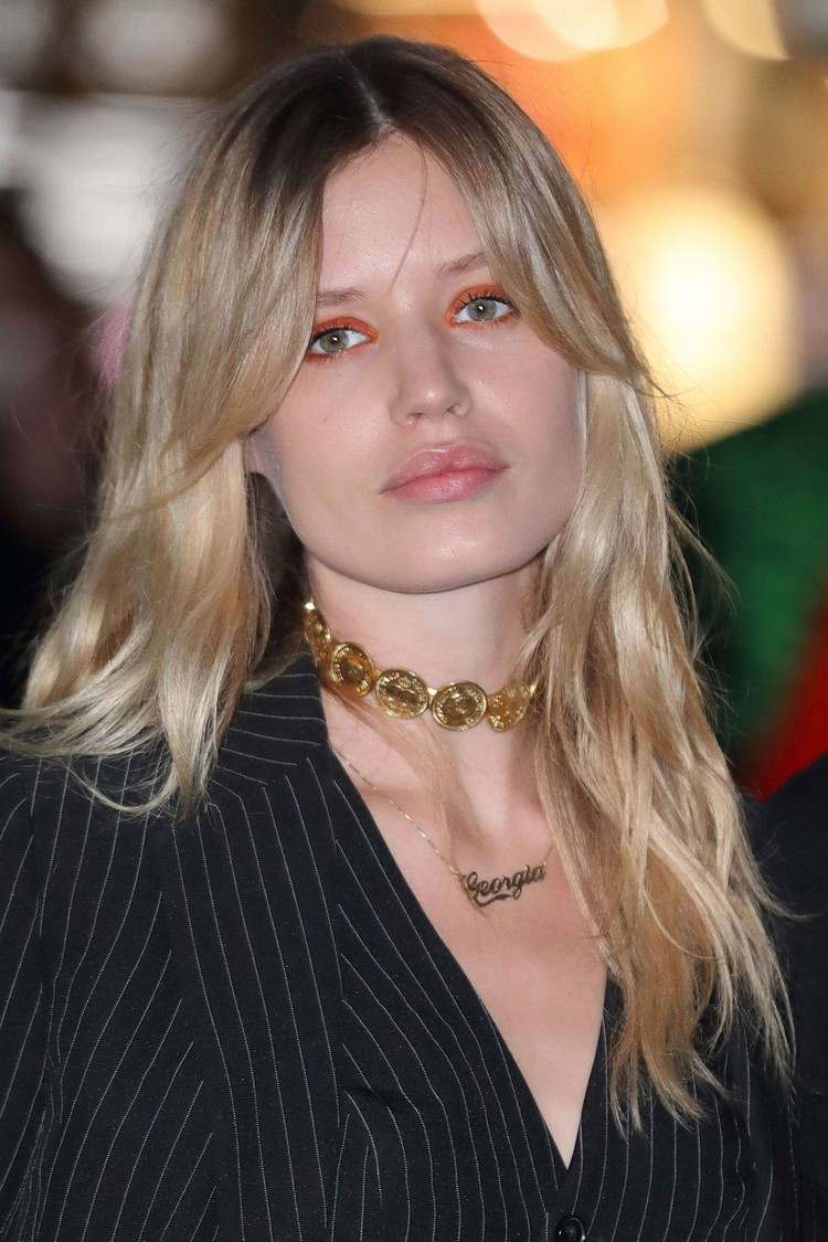 Waft Fringe 70s Hairstyles Hair Trends 2021