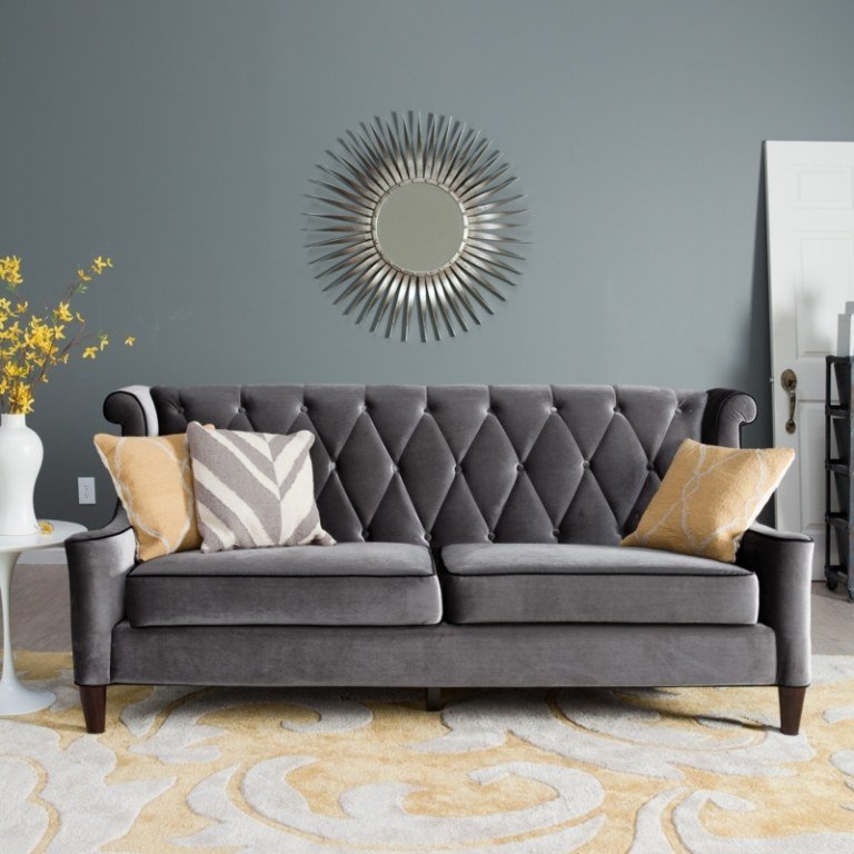 vardagsrum vägg måla grå idéer vintage möbler grå modern gul matta