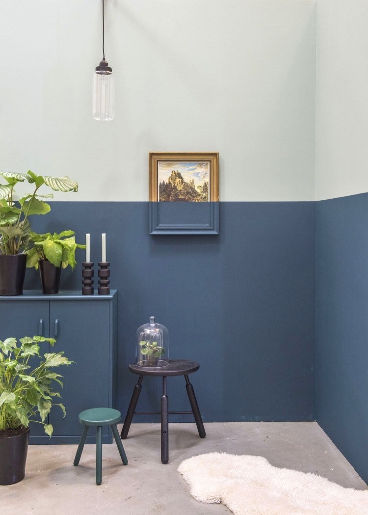 tvåfärgad vägg i blått och mintgrönt