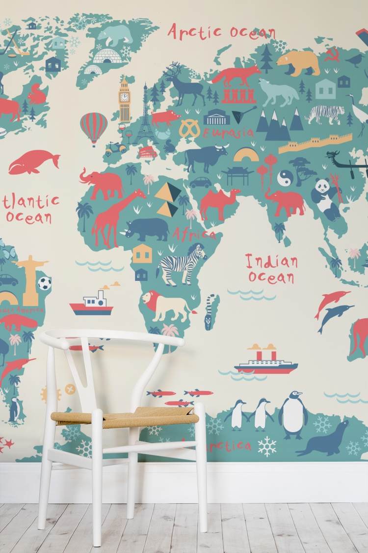väggmålning-barnrum-idéer-design-världskarta-djur-vit-pastellfärger