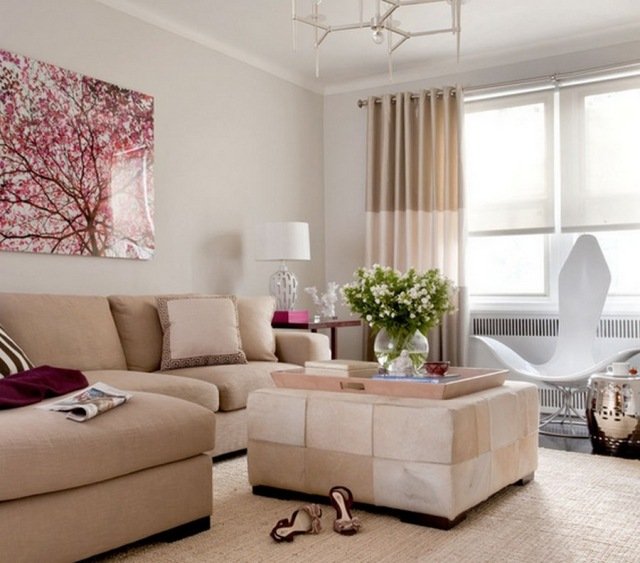 väggdekoration-idéer-vardagsrum-fotokanvas-körsbärsblom-beige-soffa