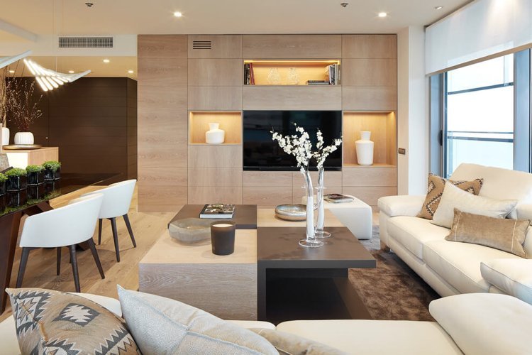 Väggfärg krämvit -moderna-vit-beige-vardagsrum-vardagsrum-vägg-ljus-trä look