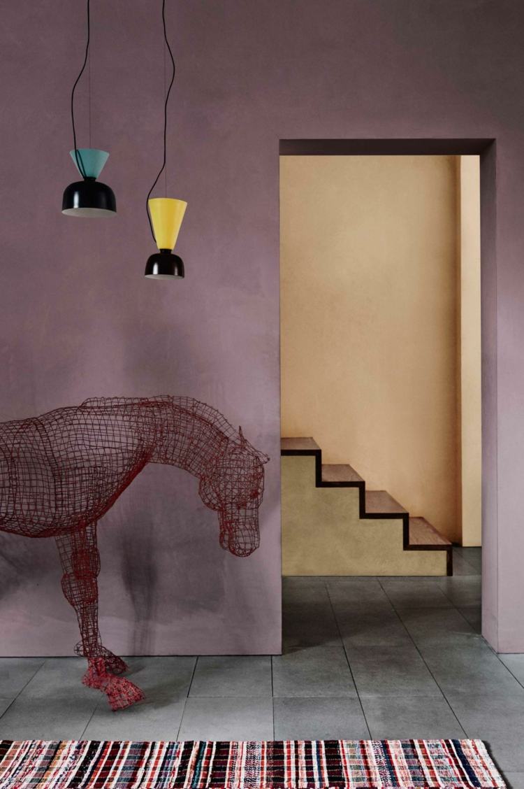 vägg-färg-trender-hall-hängande-lampor-trappa-skumma rosa-stål-häst-entwine
