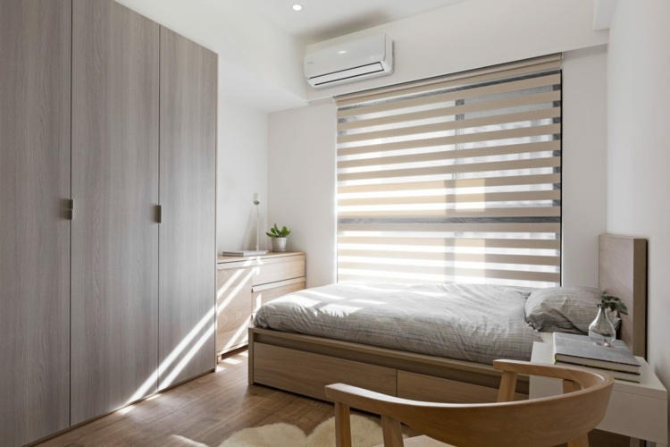 väggfärg-vit-möbler-sovrum-efter-skåp-byrå-persienner