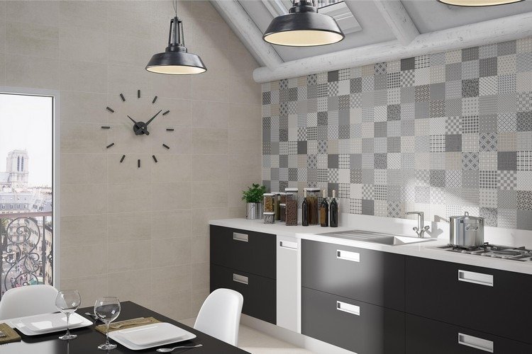Väggplattor för kök modern-grå-mönster-sluttande tak-svart-bas skåp-väggklocka