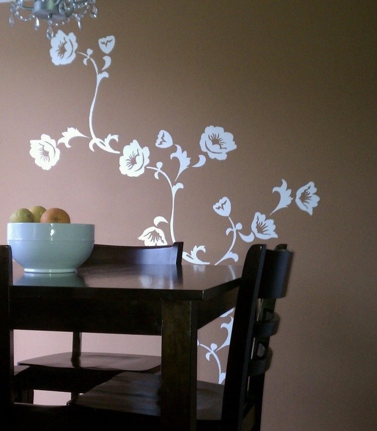 vägg-design-matsal-blommor-vägg-klistermärke-brun-vägg-färg