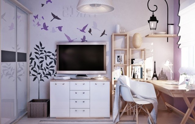 väggdesign i ungdomsrummet-flicka-lila-färg-klistermärke-fåglar