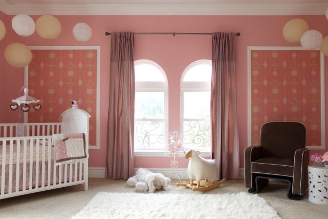 babyrum-väggar-design-yta-tapeter-design-retro-vägg-färg-rosa