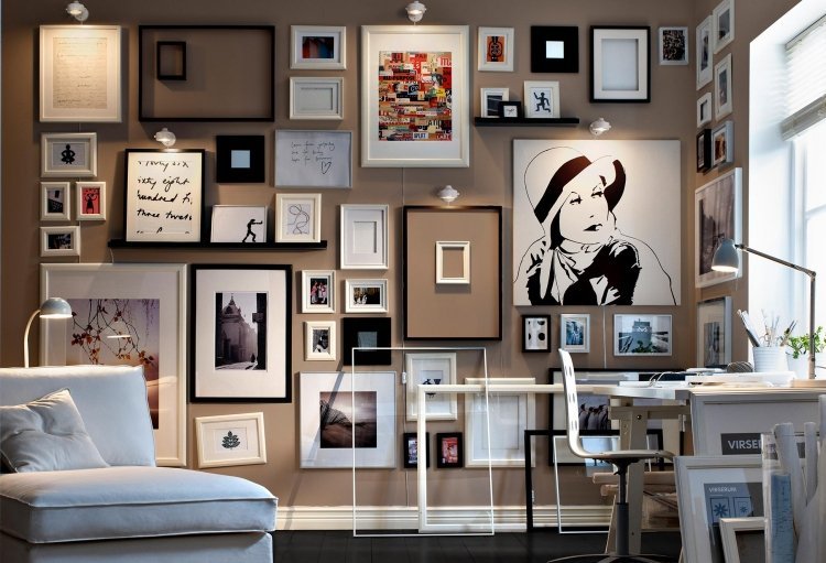 vägg-design-bilder-vardagsrum-beige-vägg-färg-svart-vit-bildramar