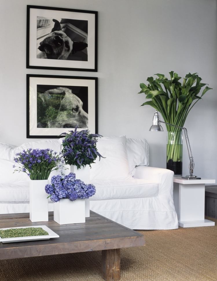 väggdesign-bilder-svart-vitt-vardagsrum-ljus-grå-väggfärg