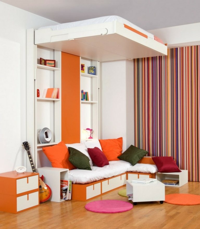 väggmönster idéer färgglada ränder möbler orange vit modern parkett