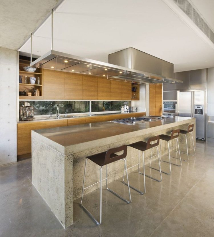 väggpaneler-kök-köksspegel-modern-trä-betong-rostfritt stålbänk