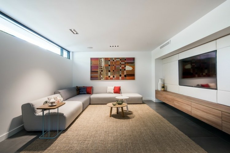 väggbeklädnad som en dekorativ accent tv rum-hörn soffa-lowboard-vit