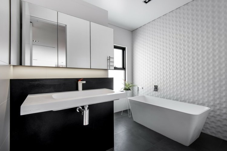 väggbeklädnad-som-dekoration-accent-paneler-vit-3d-design-badrum-badkar