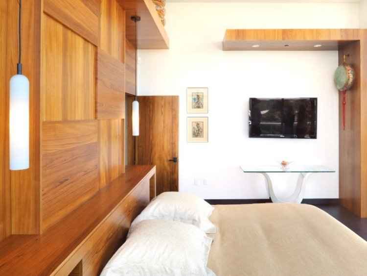 Väggbeklädnad-trä-interiör-sovrum-trä-vägg-säng-kudde-TV-sängkläder