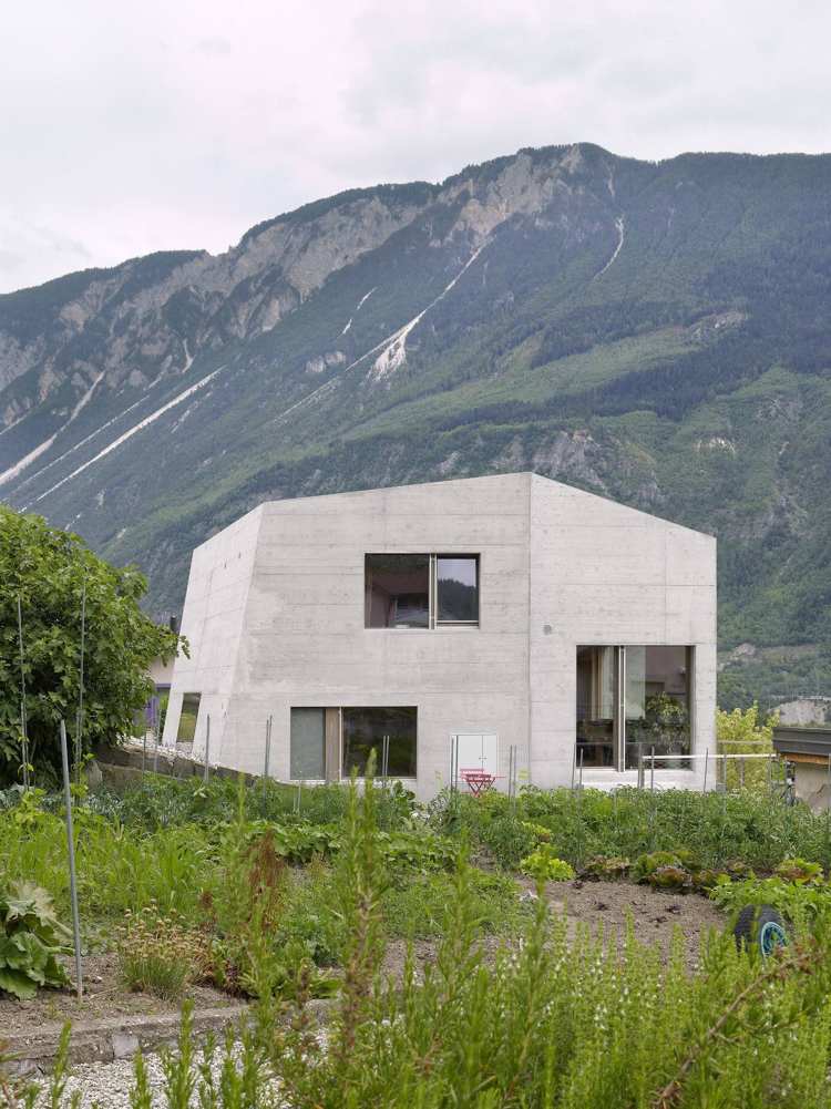 betonghus-vingårdar-schweiz-modern-arkitektur-design