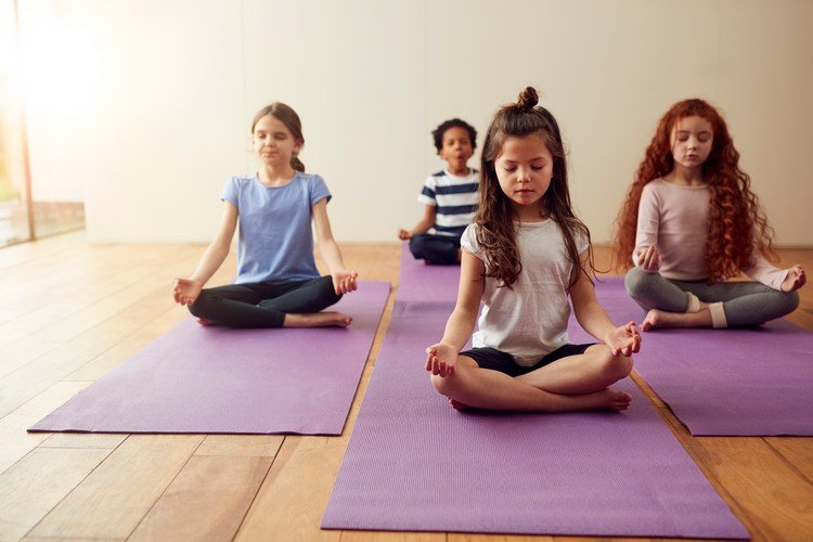 Varför yoga är så viktigt för barn
