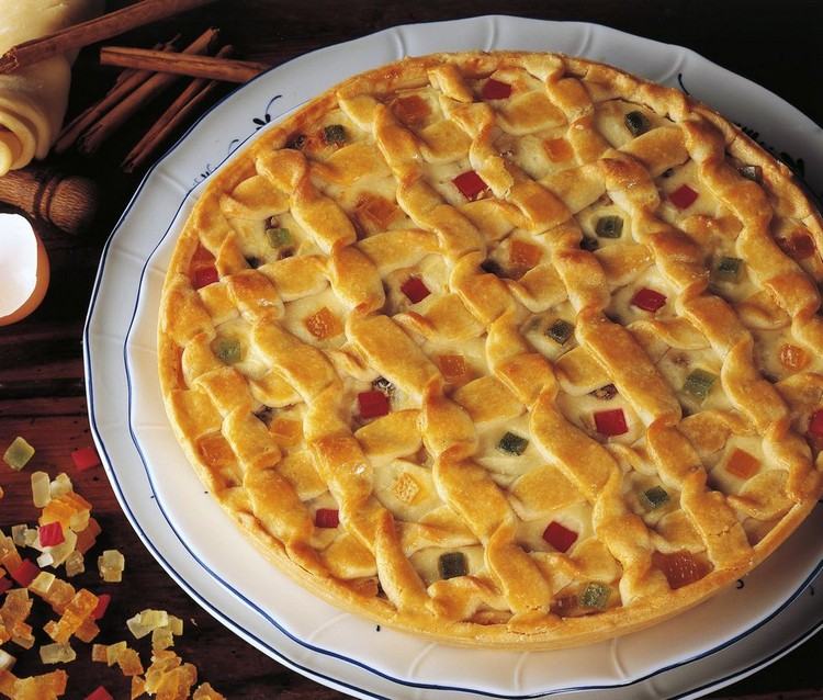vad man ska äta på påsk italien påsk dessert dessert pastiera napoletana kanderade frukter