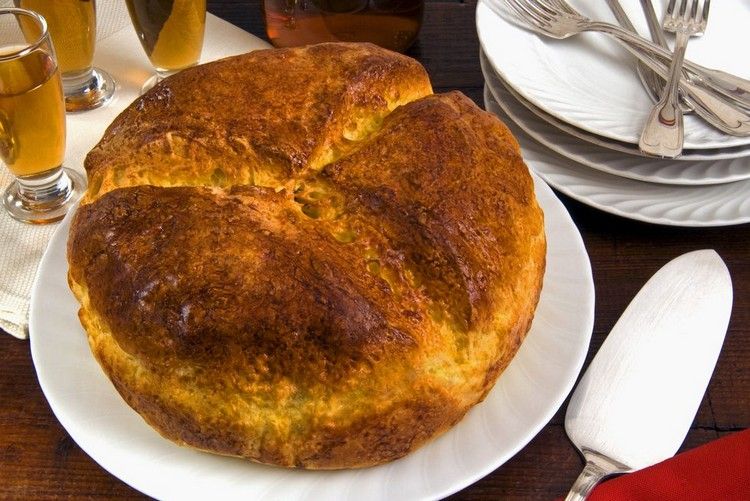 vad man ska äta på påsk siciliansk påskbröd italien kroatien