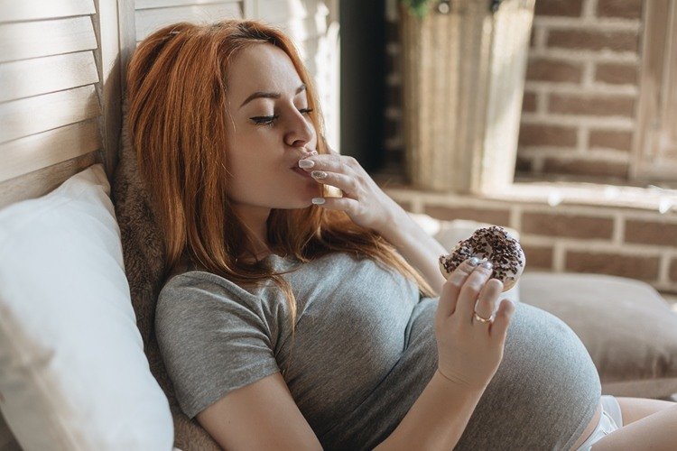 Godis bör konsumeras med måtta under graviditeten
