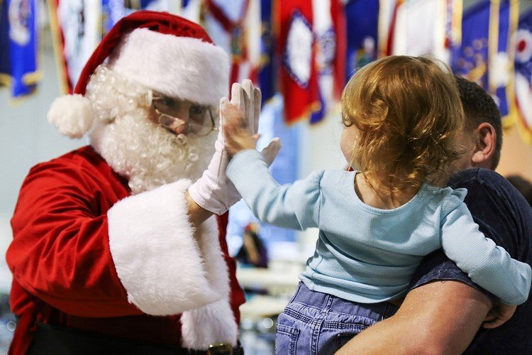 jul-barn-pack-presenter-från-jultomten