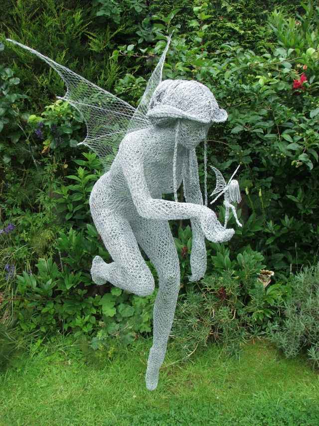 trädgård skulptur mesh fairy forest Derek Kinzett