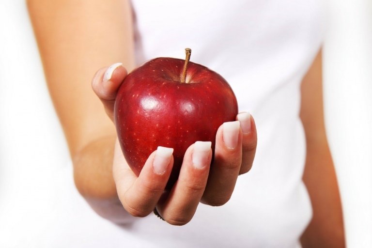 Pektinet i äpplen och särskilt i huden är en bra fiber