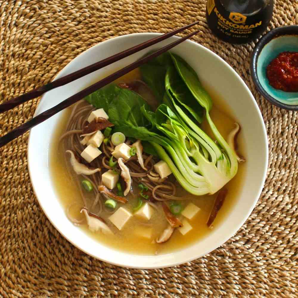 Soba nudlar miso soppa recept tofu vegan äta hälsosamt lågkaloripasta