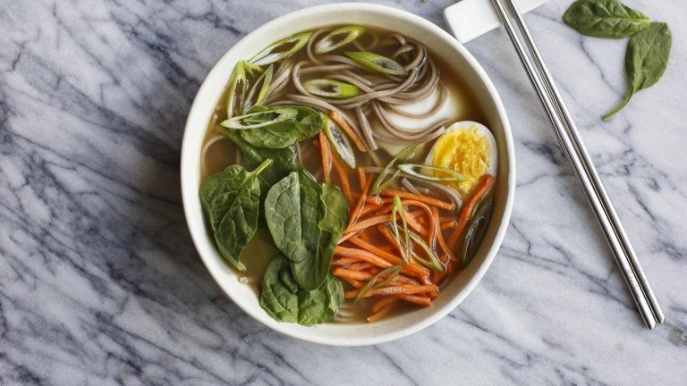 Miso Soup Soba Noodle Recept Spenat Japansk mat Hälsosam glutenfri bantning