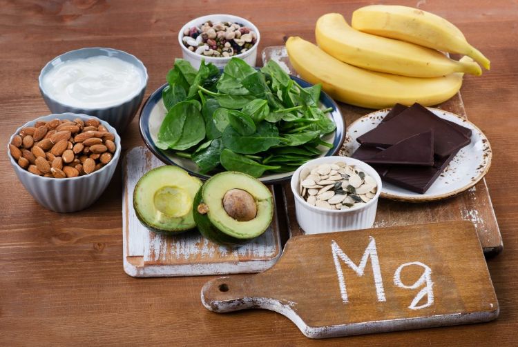 äta mat rik på magnesium fisknötter spannmål spenat matbord
